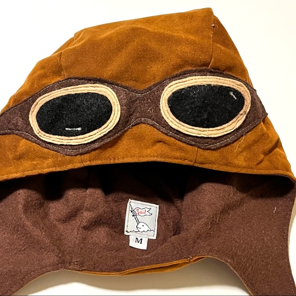 Kids Aviator Soft Helmet Hat with appliqué goggles and Chin strap - Picture 3 of 6